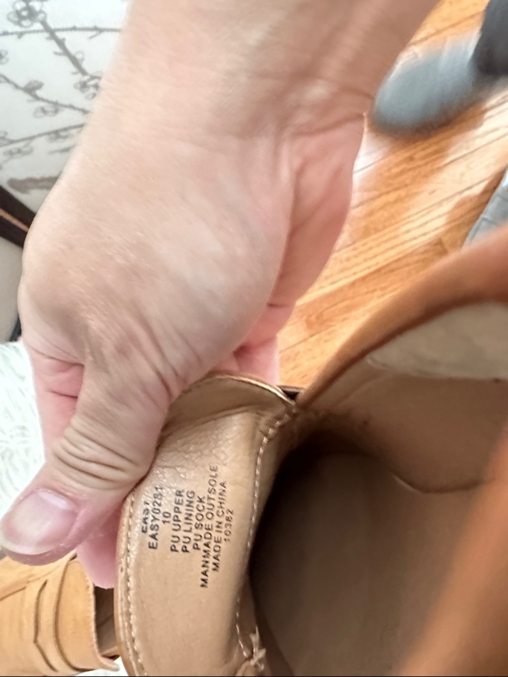 Steve Madden Tan Leather Penny Loafers with Moc Toe Stitching - Picture 10 of 12